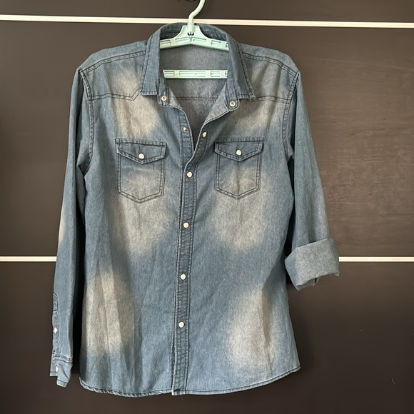 Hesher Wong Men’s Long Sleeve Denim Button Down Shirt - Picture 5 of 9